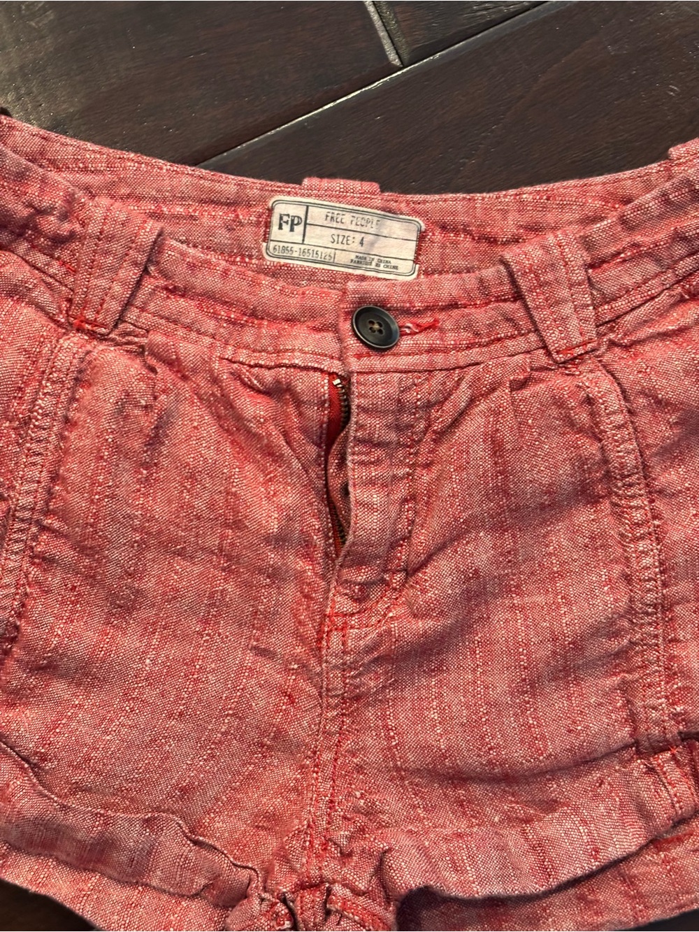 Free People Chambray Cuffed Shorts - Size 4 - Picture 5 of 8